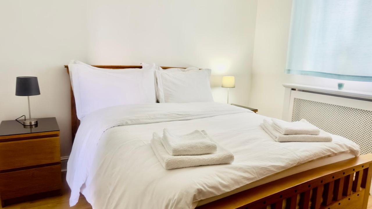 Amazing Location - City Of London- 2 Bedroom Stunning Canal View House With Private Garden,Parking & Balcony Εξωτερικό φωτογραφία