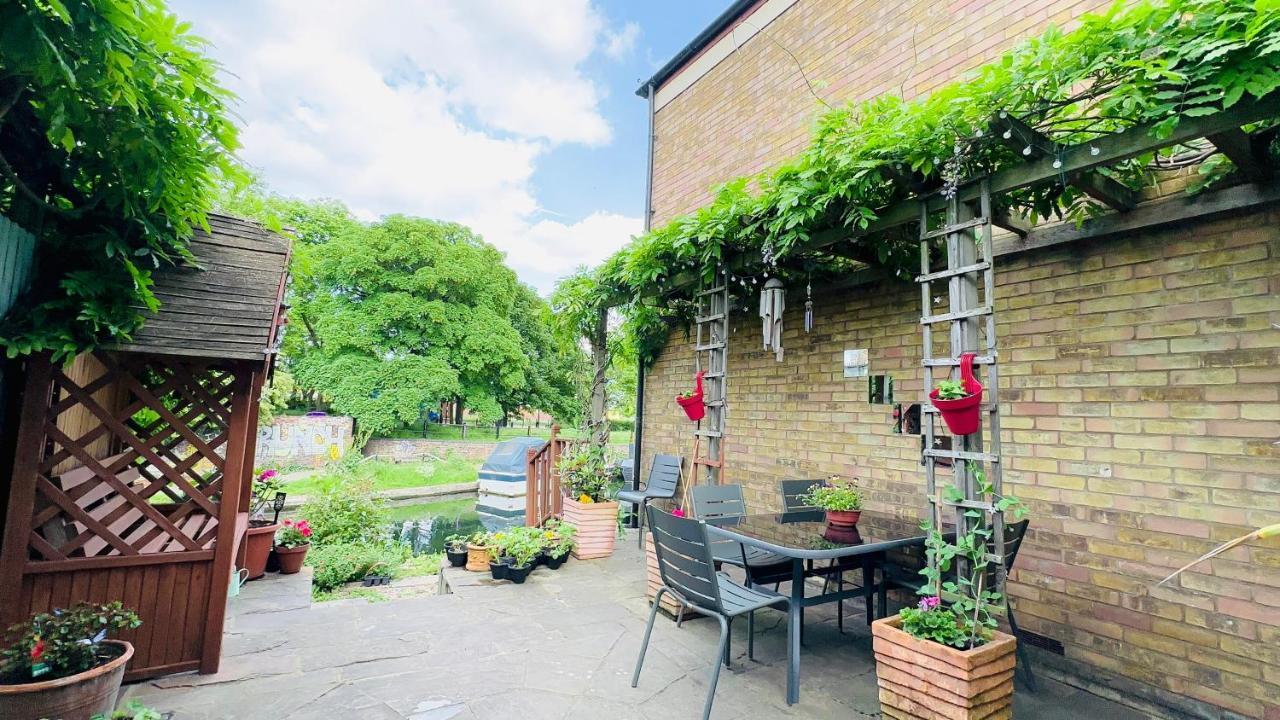 Amazing Location - City Of London- 2 Bedroom Stunning Canal View House With Private Garden,Parking & Balcony Εξωτερικό φωτογραφία